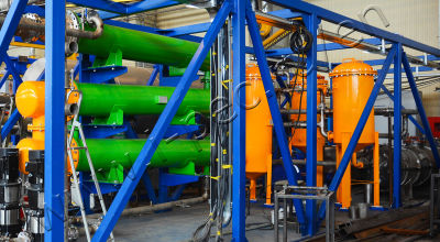 Drilling waste pyrolysis plant